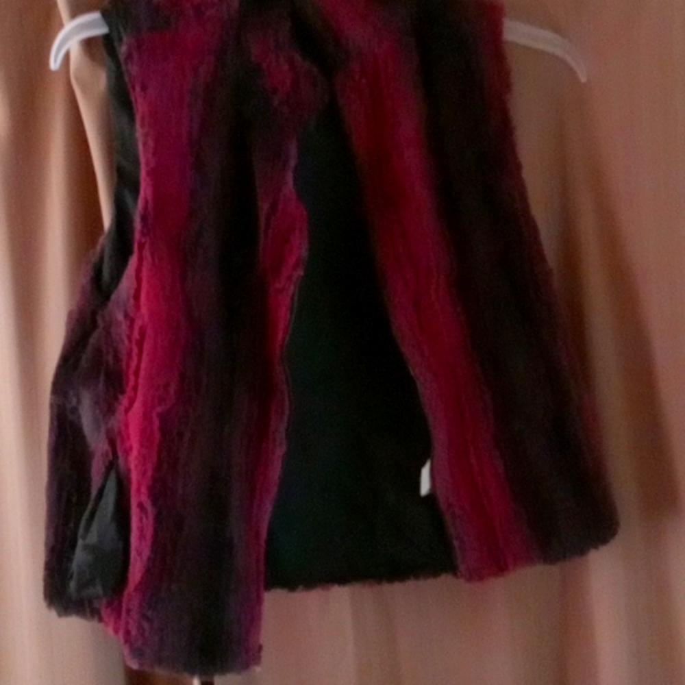 Super cute fluffy vest
